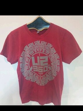 U2 T-Shirt Band Tee, Red Graphic Short Sleeve from 360 Tour Ladie's sz. small